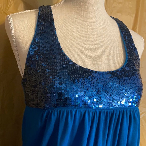 Forever 21 Tank ❄️ - Picture 2 of 7